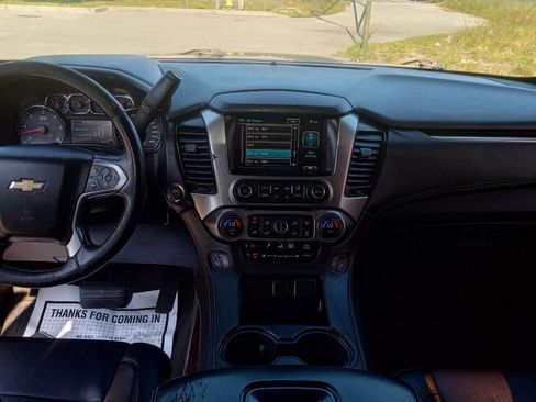 Used 2015 Chevrolet Suburban LT AWD/4WD image 15