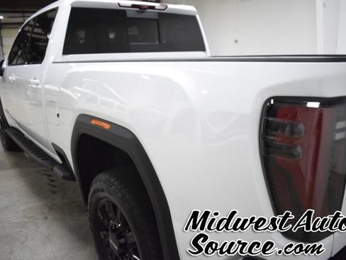 Used 2024 GMC Sierra 3500 AT4 w/ AT4 Premium Plus Package AWD/4WD image 3