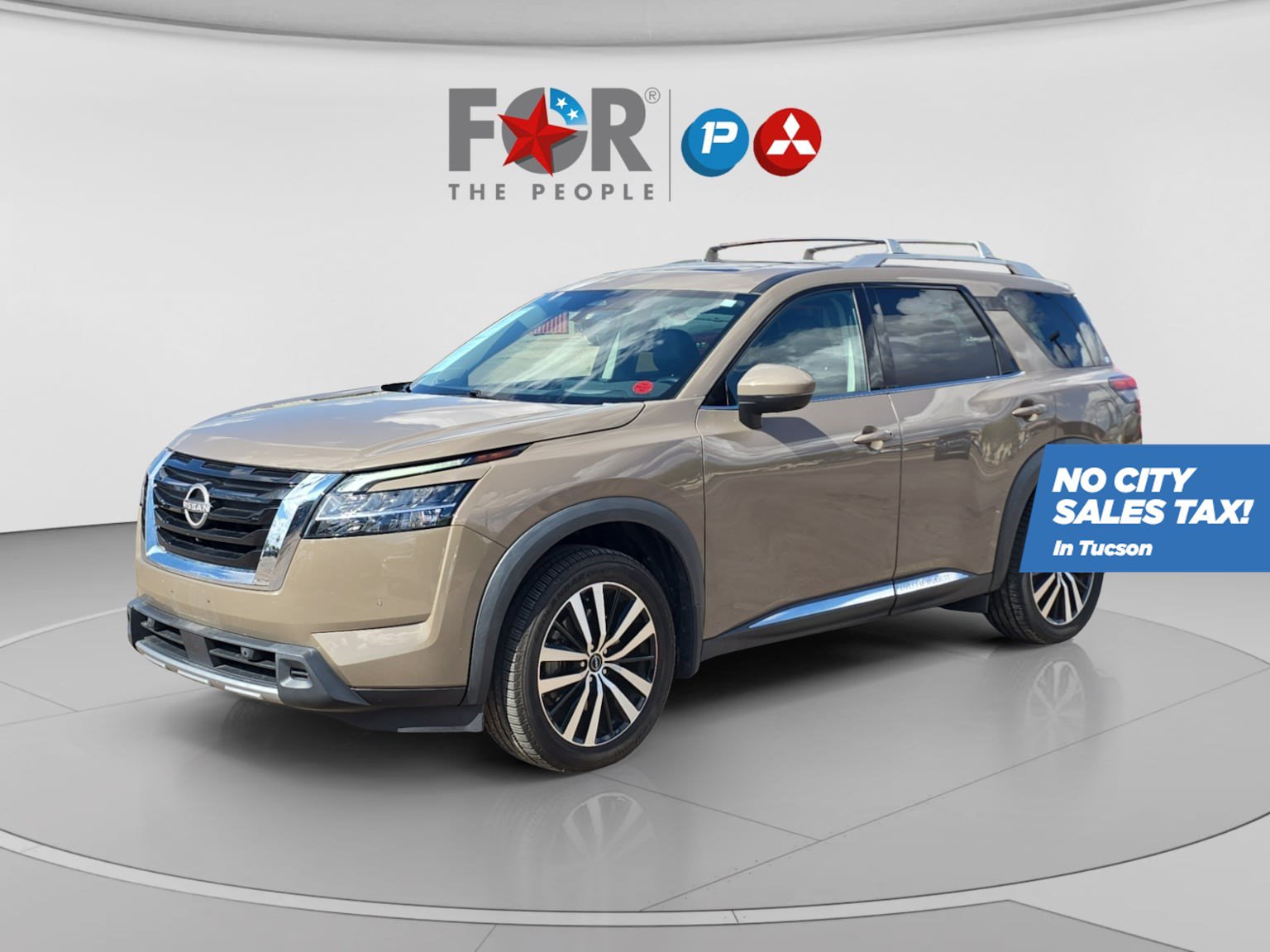 Used 2024 Nissan Pathfinder Platinum FWD image 1