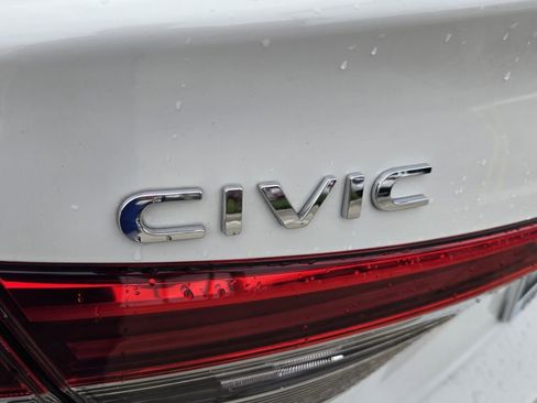 Used 2024 Honda Civic Sport image 15