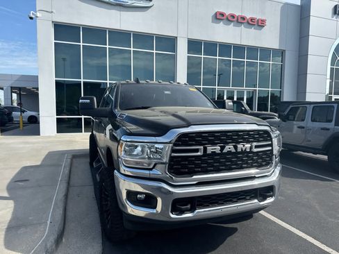 Used 2023 RAM 2500 Big Horn w/ Level 1 Equipment Group image 5