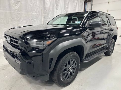 Used 2025 Toyota 4Runner SR5 image 3