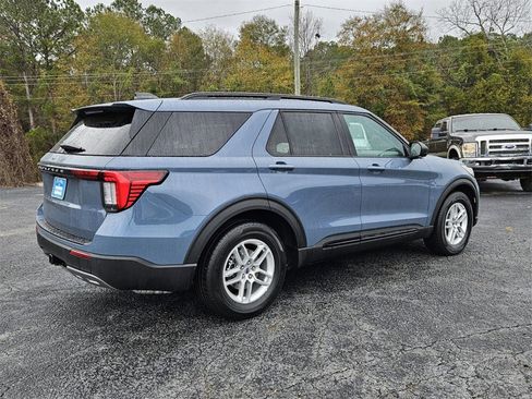 New 2026 Ford Explorer Active w/ Active Comfort Package image 12