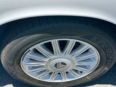 Used 2011 Mercury Grand Marquis LS RWD image 28