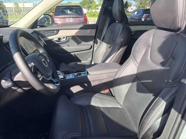 Used 2026 Volvo XC90 B6 Ultra w/ Protection Package AWD/4WD image 9
