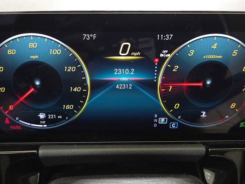 Certified 2023 Mercedes-Benz GLA 250 4MATIC image 28