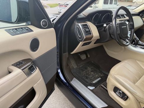 Used 2017 Land Rover Range Rover Sport HSE image 12