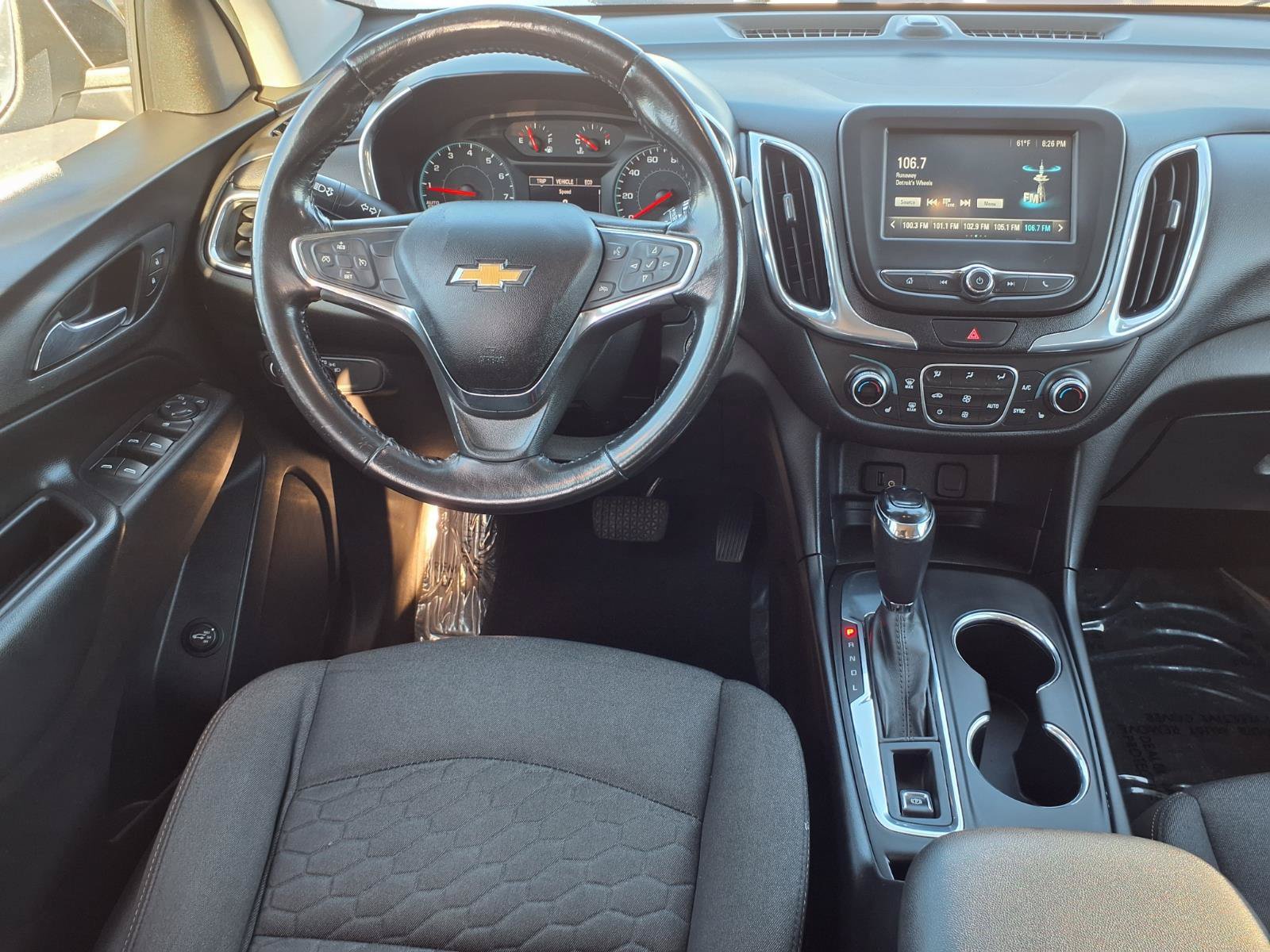 Used 2018 Chevrolet Equinox LT FWD image 6