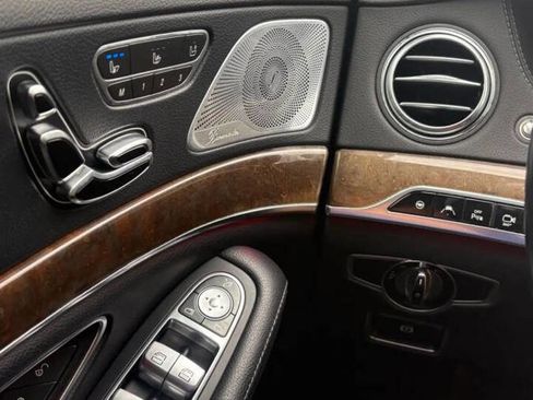 Used 2016 Mercedes-Benz S 550 4MATIC Sedan image 23