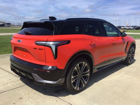 Used 2025 Chevrolet Blazer EV SS AWD/4WD image 6
