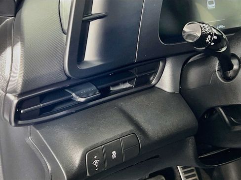 Certified 2025 Hyundai Elantra Sport FWD image 10
