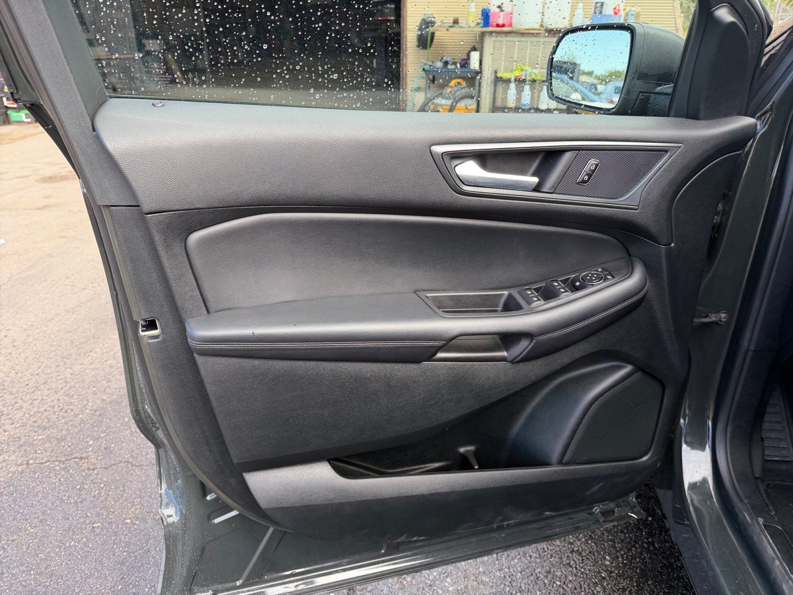 Used 2024 Ford Edge SE w/ Cargo Accessory Package AWD/4WD image 19