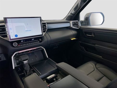 New 2026 Toyota Tundra Platinum image 25