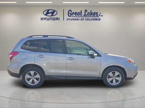 Used 2015 Subaru Forester 2.5i Premium w/ All-Weather Package AWD/4WD image 6