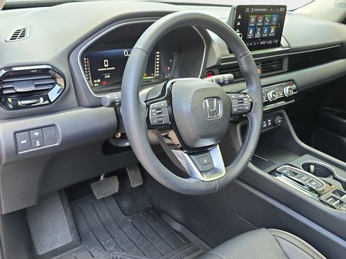Certified 2025 Honda Pilot Elite image 14