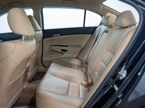 Used 2011 Honda Accord SE image 8