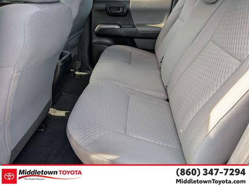 Certified 2020 Toyota Tacoma SR5 AWD/4WD image 33