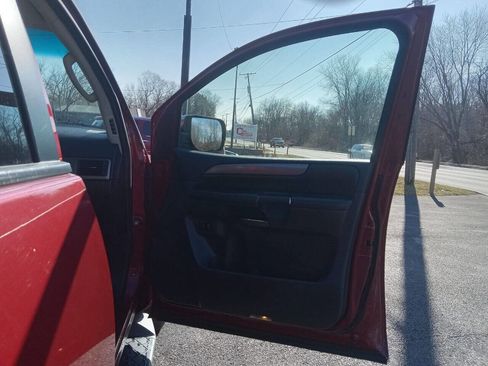 Used 2008 Nissan Armada SE image 11