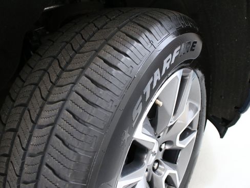 Used 2020 Chevrolet Silverado 1500 RST image 33