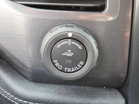 Used 2025 Ford F150 Lightning Flash AWD/4WD image 27