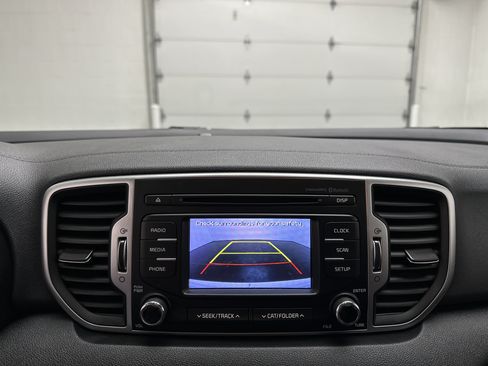 Used 2019 Kia Sportage LX AWD/4WD image 27