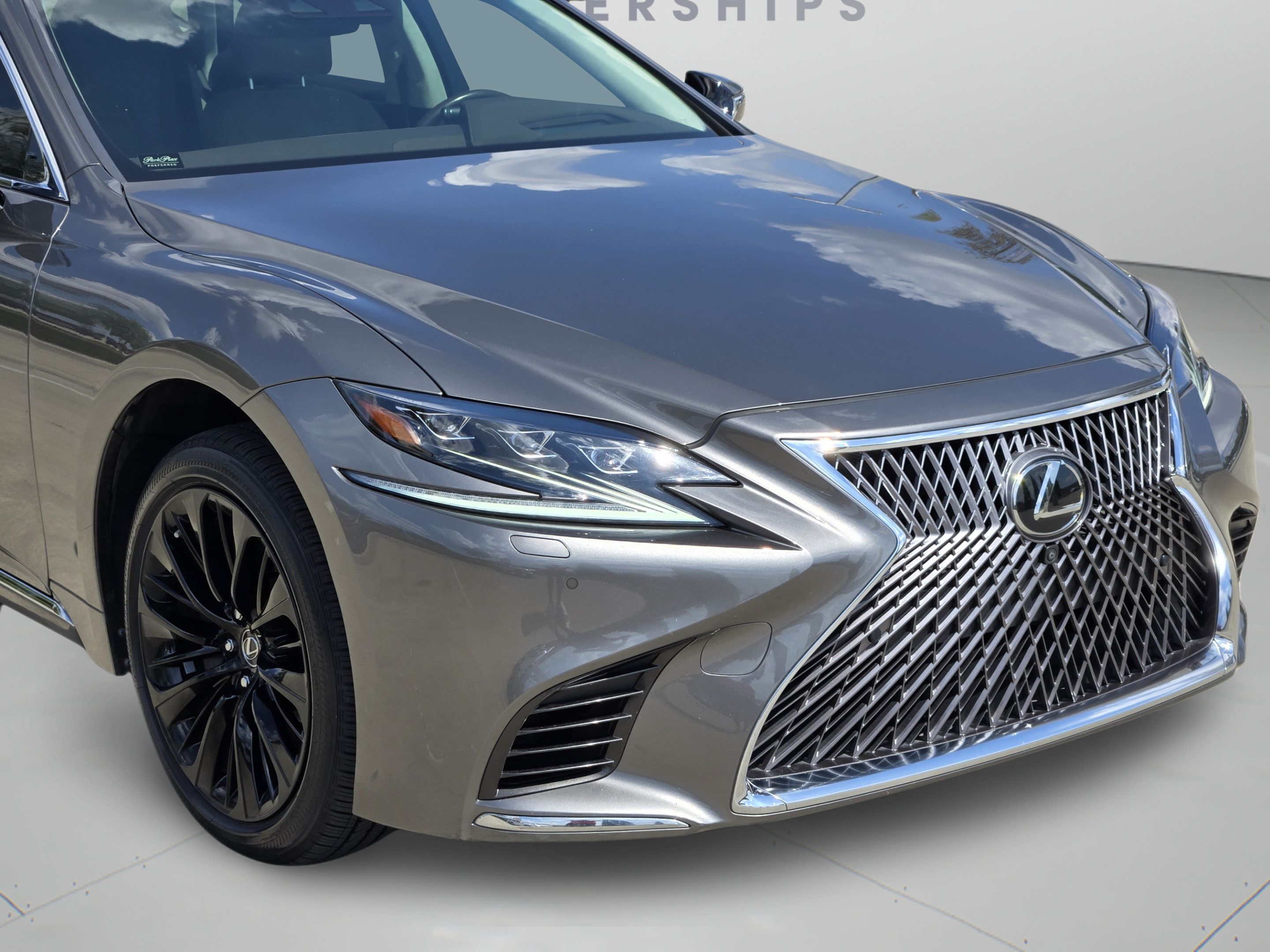 Used 2018 Lexus LS 500 w/ Interior Upgrade Package RWD image 35