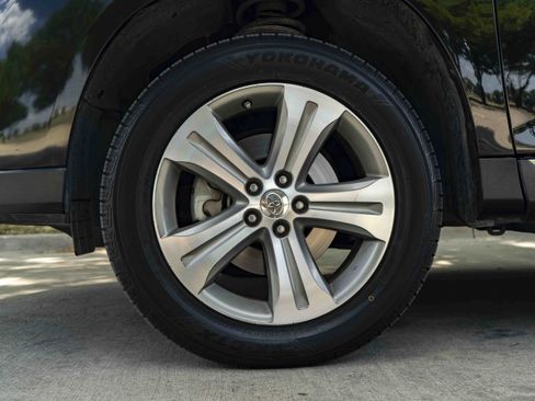 Used 2012 Toyota Highlander Limited FWD image 13