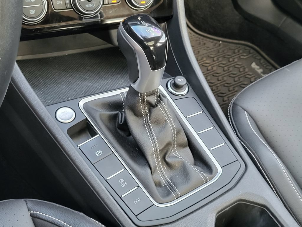 Used 2022 Volkswagen Jetta SE FWD image 21