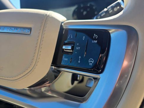 Certified 2023 Land Rover Range Rover SE image 32