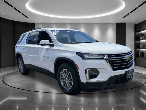 Certified 2023 Chevrolet Traverse LT AWD/4WD image 2