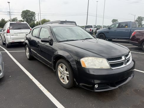 Used 2013 Dodge Avenger SXT FWD image 5