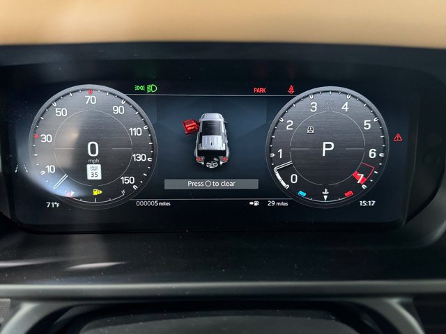 New 2025 Land Rover Defender 110 X-Dynamic SE AWD/4WD image 17