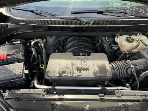 Used 2023 Chevrolet Tahoe LT w/ Luxury Package image 35