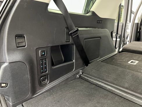 Used 2025 Ford Expedition Platinum AWD/4WD image 50