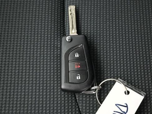 Used 2025 Toyota RAV4 LE FWD image 28