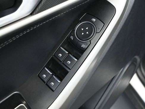 Used 2020 Ford Explorer XLT w/ Equipment Group 202A image 20