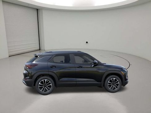 New 2026 Chevrolet TrailBlazer LT w/ Convenience Package FWD image 5