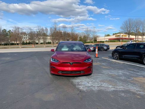 Used 2024 Tesla Model X image 15