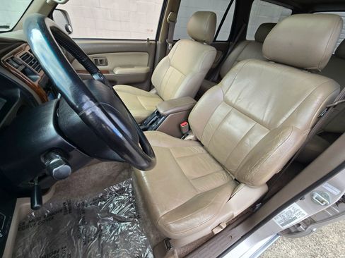 Used 1997 Toyota 4Runner Limited image 13