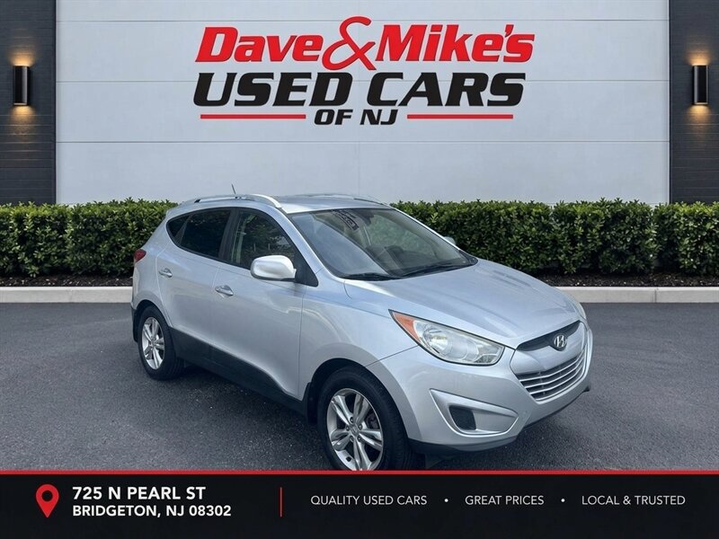 Used 2011 Hyundai Tucson GLS FWD image 1