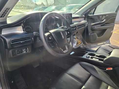 Used 2022 Lincoln Corsair AWD w/ Equipment Group 101A image 13