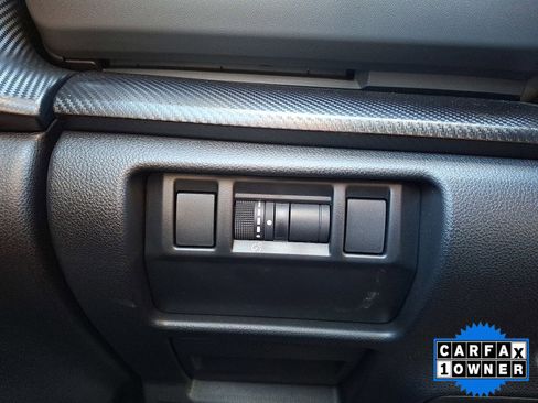 Certified 2025 Subaru Crosstrek 2.0i Premium image 23