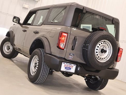 New 2026 Ford Bronco 4-Door AWD/4WD image 28
