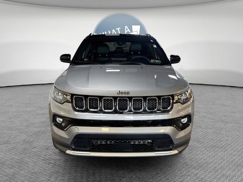 Used 2024 Jeep Compass Limited AWD/4WD image 9