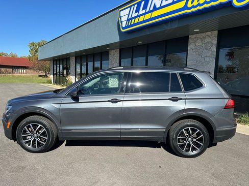 Used 2021 Volkswagen Tiguan SE FWD image 4