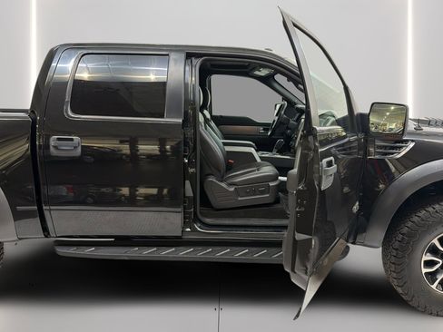 Used 2014 Ford F150 Raptor w/ Equipment Group 801A Luxury image 19