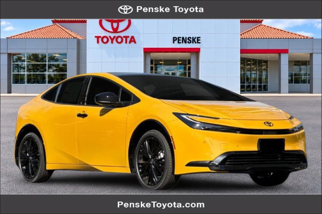 New 2027 Toyota Prius FWD image 1