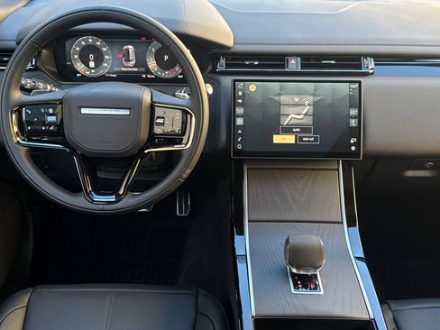 New 2026 Land Rover Range Rover Velar Dynamic SE AWD/4WD image 15