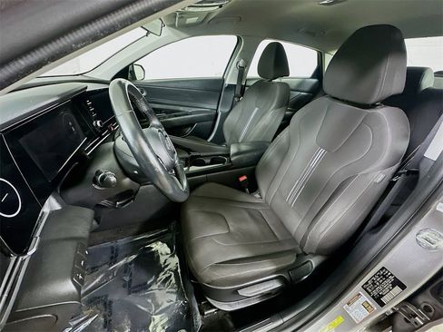 Used 2021 Hyundai Elantra SEL w/ Convenience Package image 15