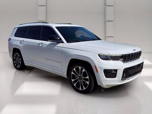 Certified 2021 Jeep Grand Cherokee L Overland w/ Luxury Tech Group IV AWD/4WD image 7